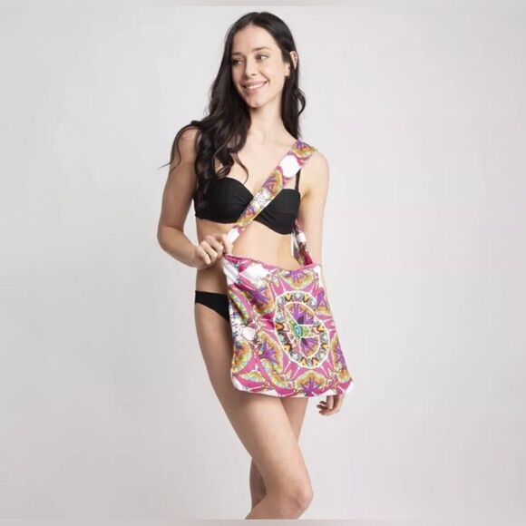 NWT … JANICE “ 2 In 1 “ Tote Bag / Beach Towel - Picture 2 of 12